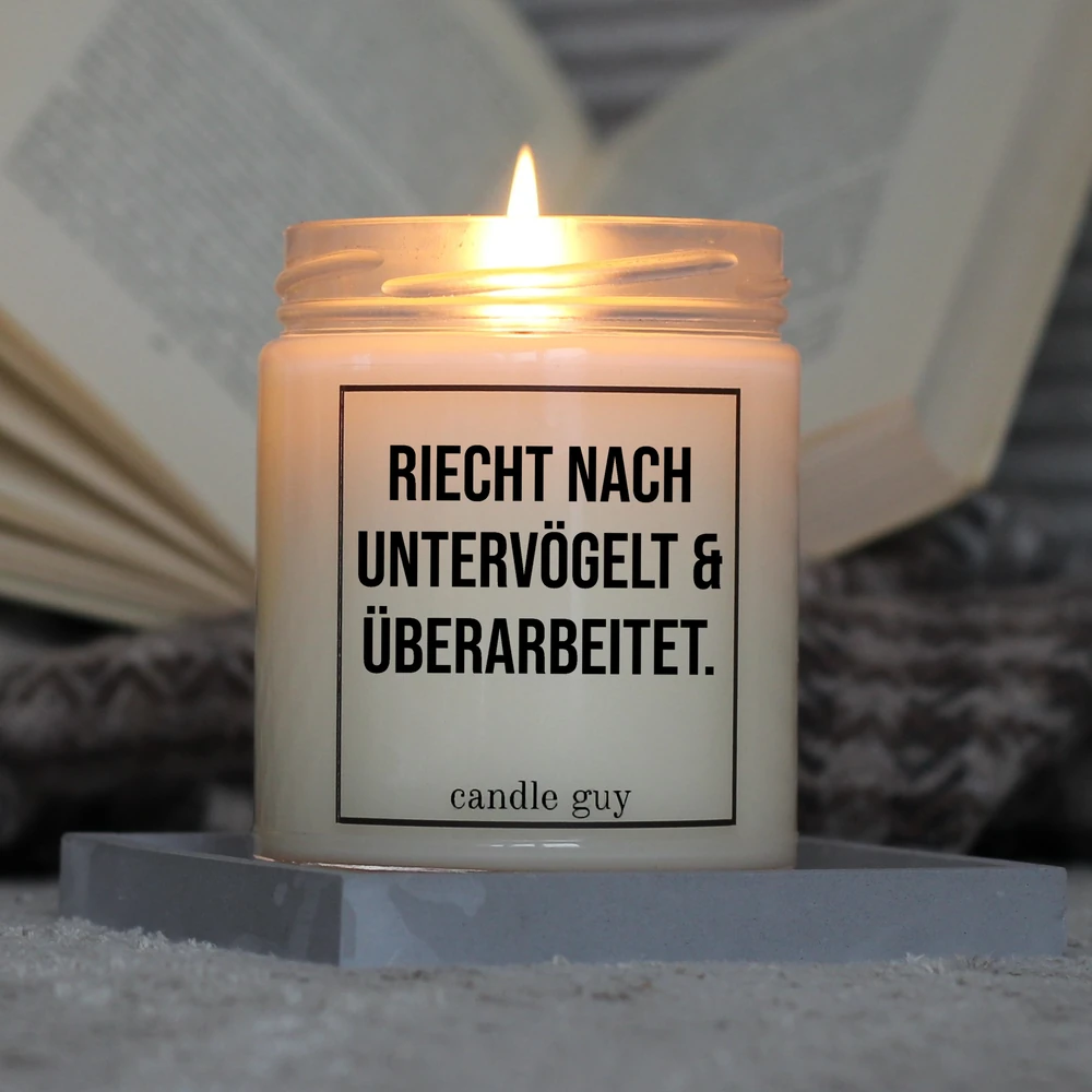 Brennende Spruch Kerze Riecht nach untervögelt und überarbeitet