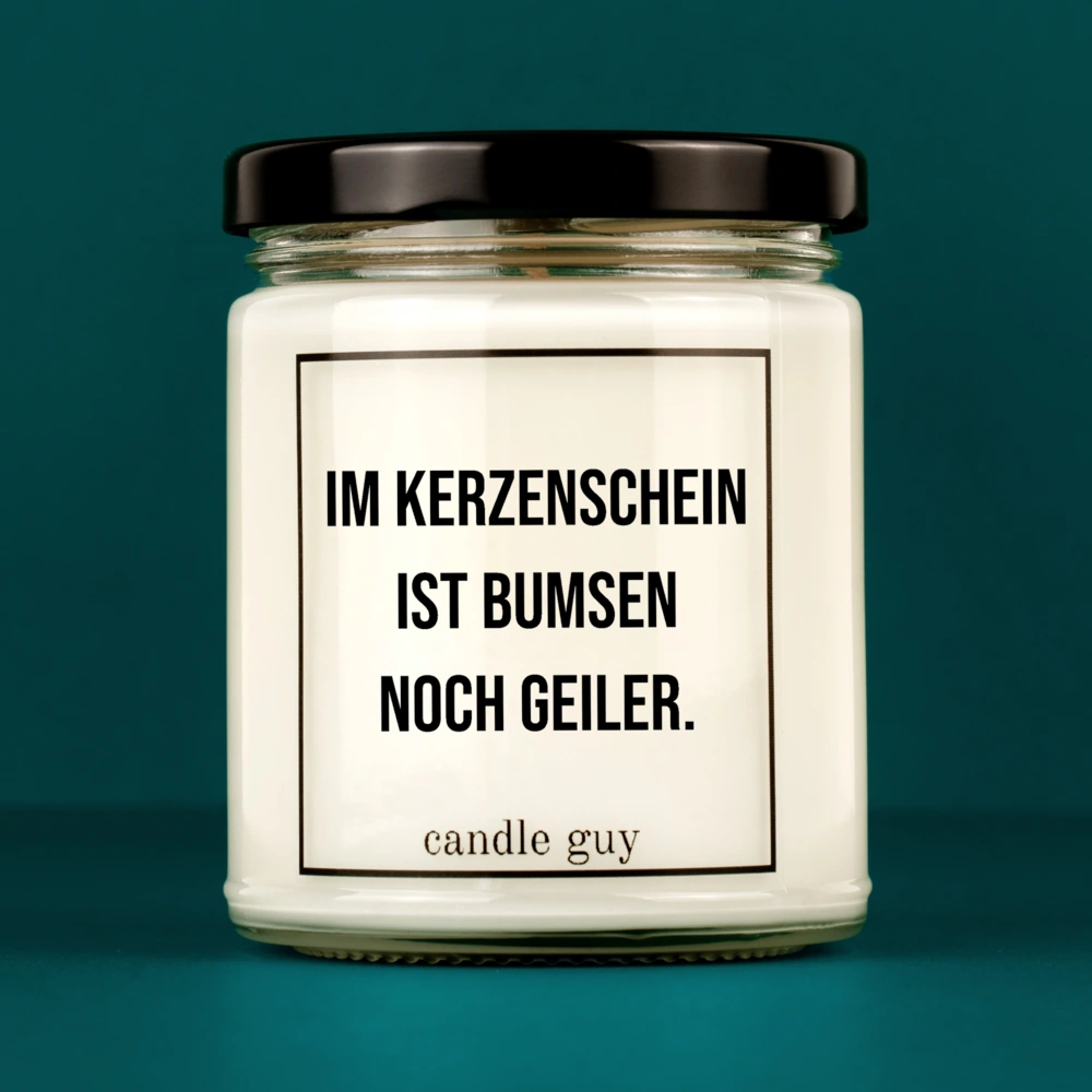 Kerze mit Spruch | Im Kerzenschein ist Bumsen noch geiler. | Farbe Weiß