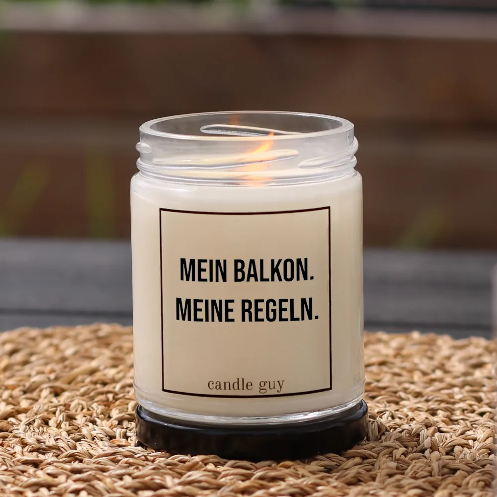 Brennende Citronella Kerze Mein Balkon. Meine Regeln.