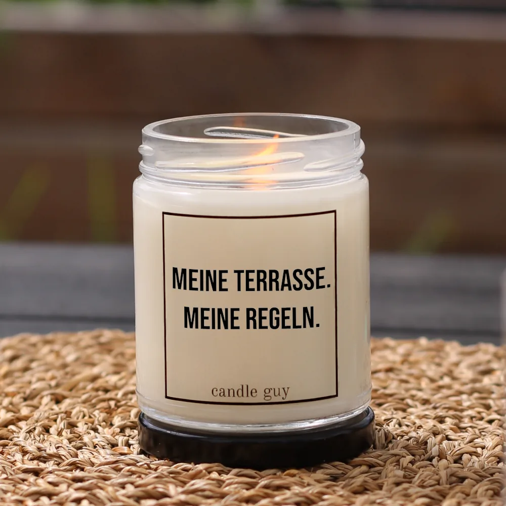 Brennende Citronella Kerze Meine Terrasse. Meine Regeln.