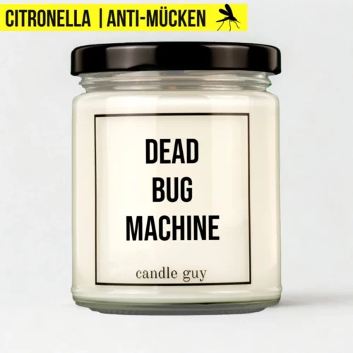 Citronella Kerze mit dem Spruch „Dead Bug Machine“ im weißen Glas mit schwarzem Deckel – Studioaufnahme