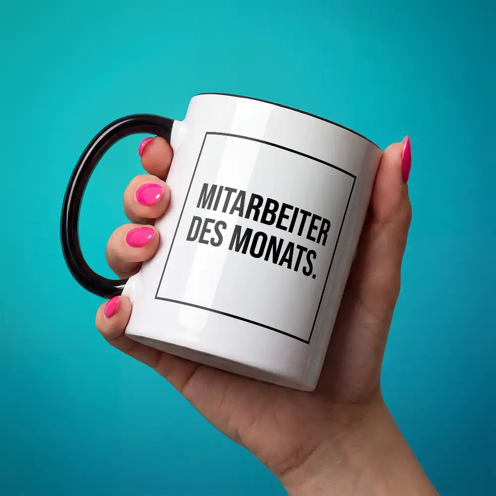 Keramik-Tasse mit Spruch „MITARBEITER DES MONATS” – 300 ml – spülmaschinengeeignet