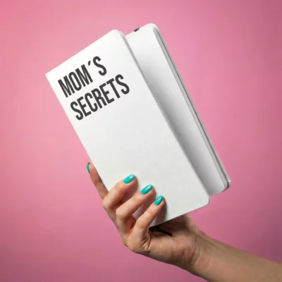 Alternative view of Notizbuch mit Spruch | Mom's Secrets